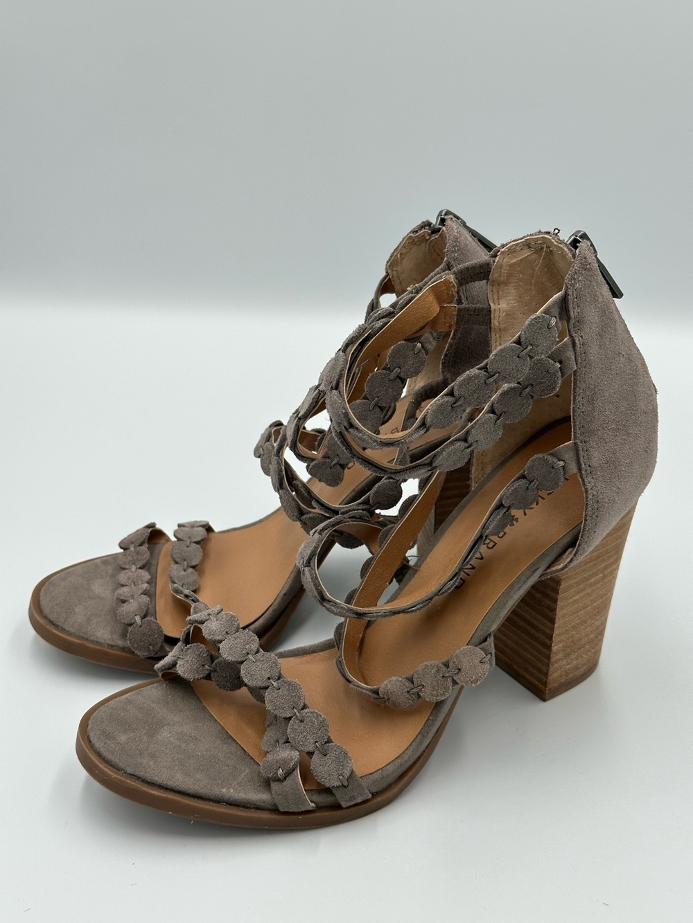 Lucky Brand Sandals Women's Size 7.5 Gray Leather LP-Lameer Block Heel Boho